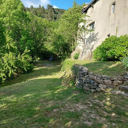 Holiday home Authentique Presbytere Pour 6 Personnes *